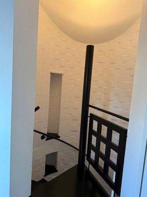 Wendeltreppenende mit Lichtsäule.jpg