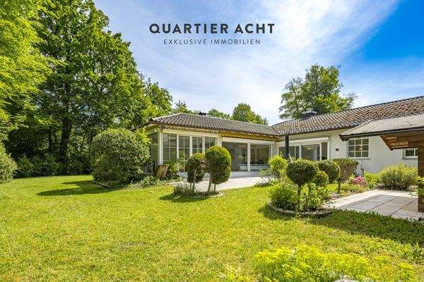 QVIII - BLICK AUS DEM GARTEN