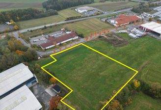 Luftbild mit Grundstücksgrenzen.jpg