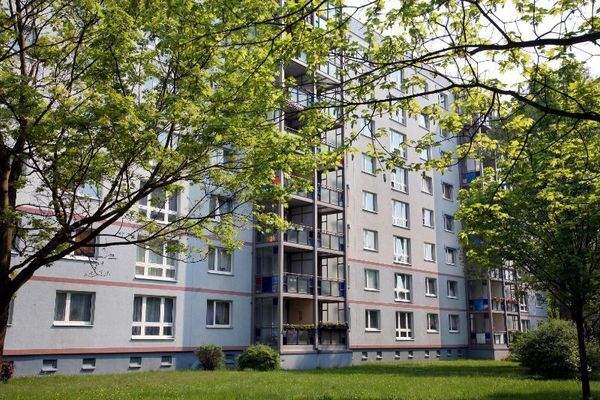 Außenansicht Balkonseite 3.jpg