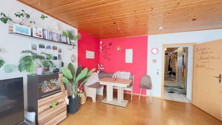 Mietwohnung 1, Essplatz