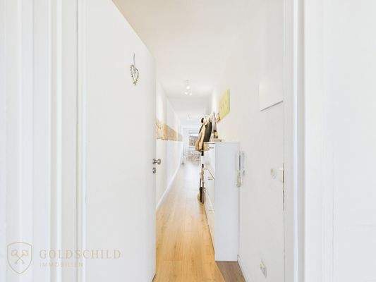 Blick in den Flur / Eingangsbereich