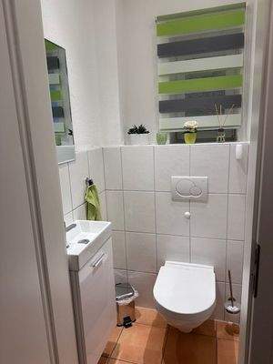 =?UTF-8?Q?G=C3=A4ste_WC.jpg?=