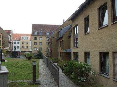 Eingangsseite (1. OG)