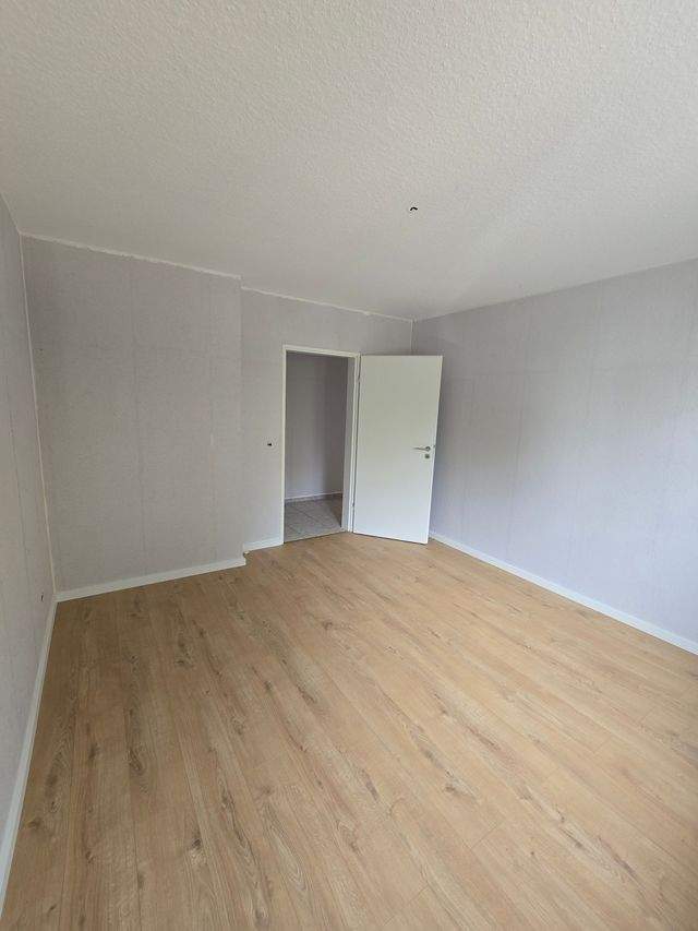 Renovierte 3-Zimmerwohnung in Bergisch Gladbach-Hand - Foto 1