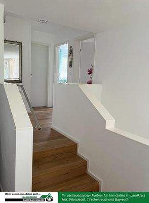 Aufgang zu Eltern-/Kindbereich