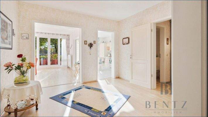 Flur und Eingangsbereich 