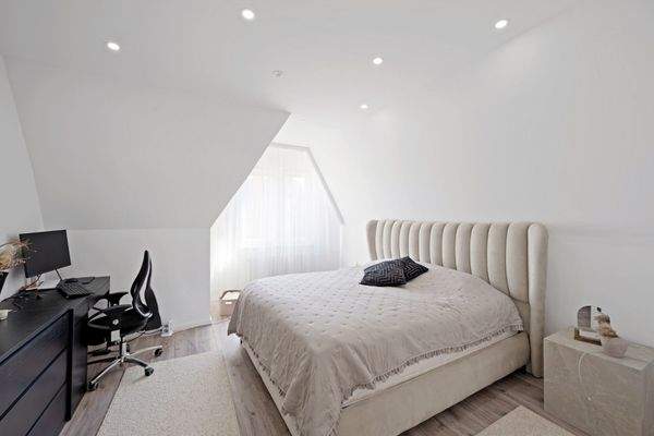 Wohnung 2: Schlafzimmer