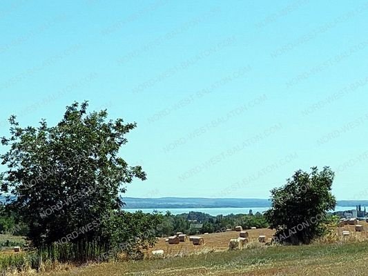 Grundstück mit Balatonblick