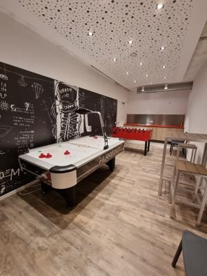 THE FIZZ-Frankfurt- Gaming Room.jpg