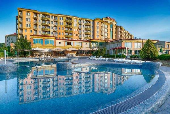 62838039_4647021_c8be9047c6a95f67428b7013a5f57581_