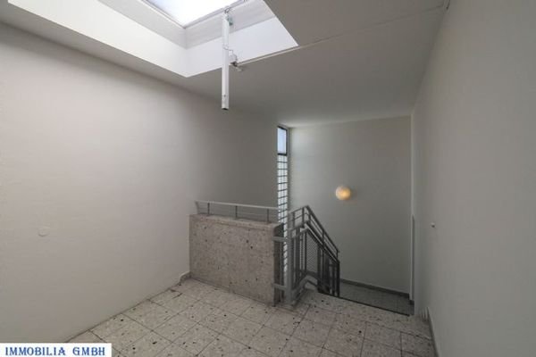 P3318170