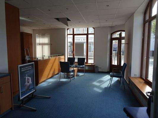 Verkaufsfläche/Büro