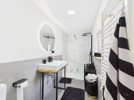 Bad-Wohnung-2
