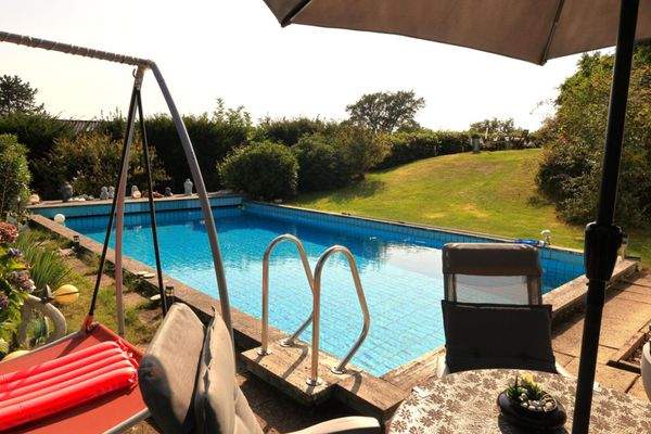 Nebenterrasse am Pool
