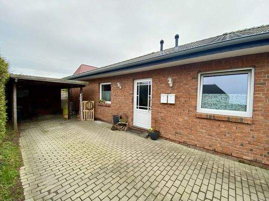 3) Außenansicht, Eingang