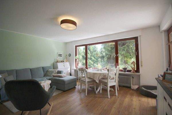 Wohnzimmer mit Terrassenzugang WHG EG-Mitte