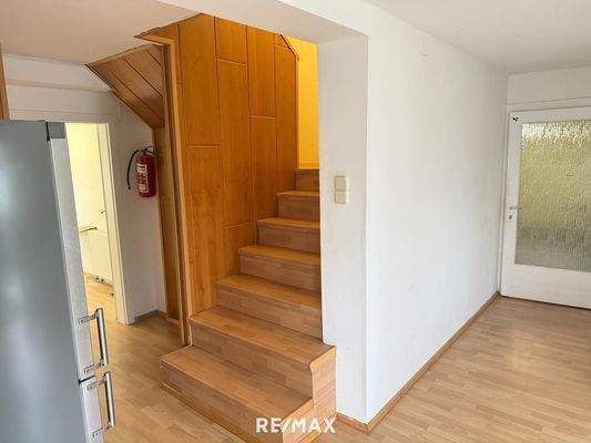 EG Stiegenaufgang ins OG