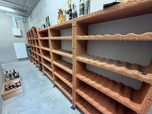 UG: bisheriges Weinlager