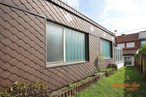 Schwimmbad_Außenansicht