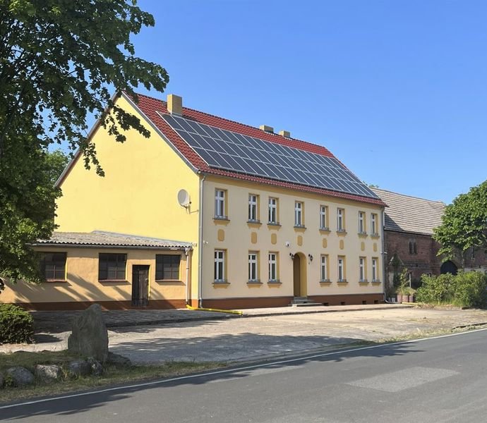 Großes saniertes Wohnhaus ehem Vierseiten-Hof