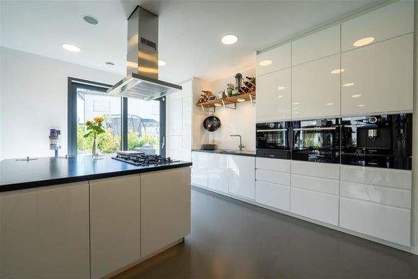 Moderne Einbauküche