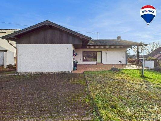 REMAX Immobilien DeLux Bungalow in Wadrill zu verkaufen