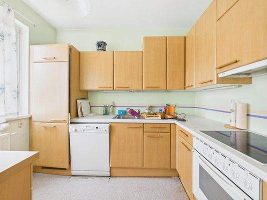 CAM04191G0-PR0073-STILL002