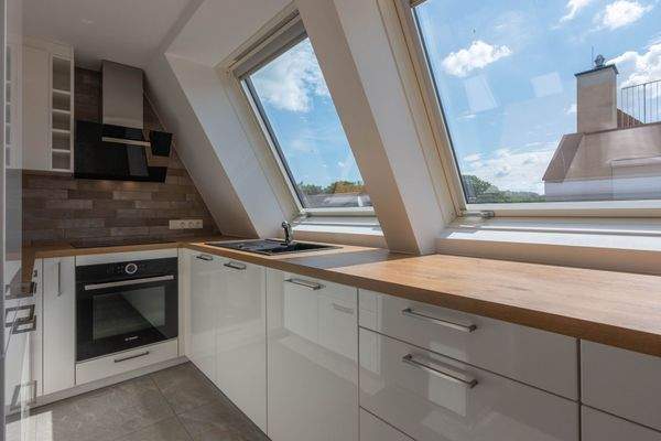 Küche mit hochwertigen Geräten