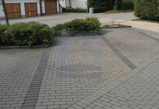 Außenstellplätze 12 und 13