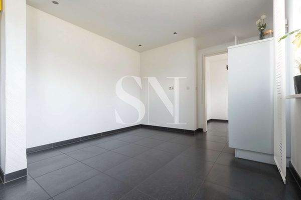 Küche OG - (KI generiert)