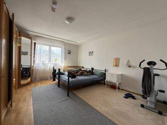 Elternschlafzimmer 1. OG