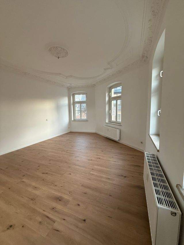 Neu sanierte 4 Raum Wohnung mit 2 Bädern, Stuckdecken ab sofort zu vermieten Wilkau-Haßlau - Foto 3