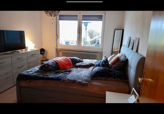 Schlafzimmer UG