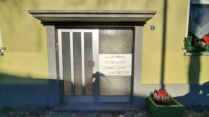 HELLER EINGANGSBEREICH