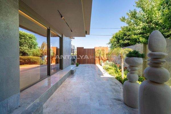 Detached Houses with Gardens and Pools in Kundu Antalya