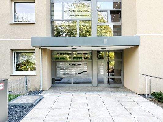 erneuerter Eingangsbereich