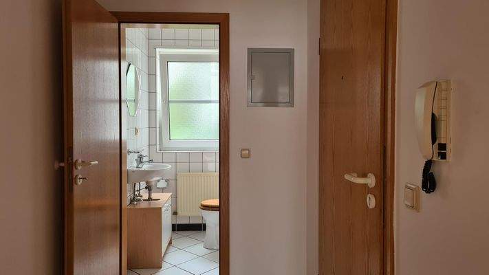 Entrée mit Gäste-WC