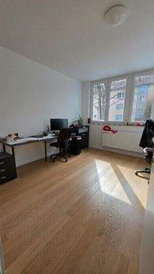 Arbeitszimmer Ansicht links
