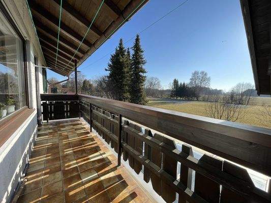 überdachter Südbalkon