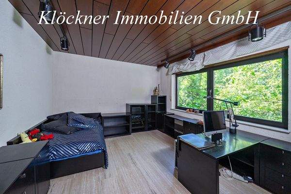 Kinder-/Arbeitszimmer