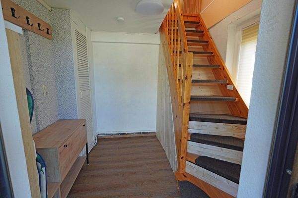 FeWo - Flur und Treppe