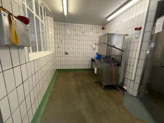 Nische mit Spühlmaschine