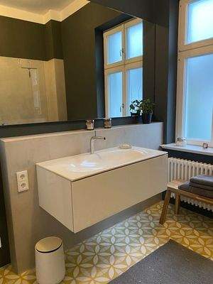 1. OG - Badezimmer mit hochwertigen Amaturen