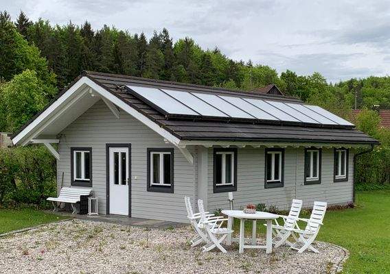 Gästehaus Außenansicht.jpg