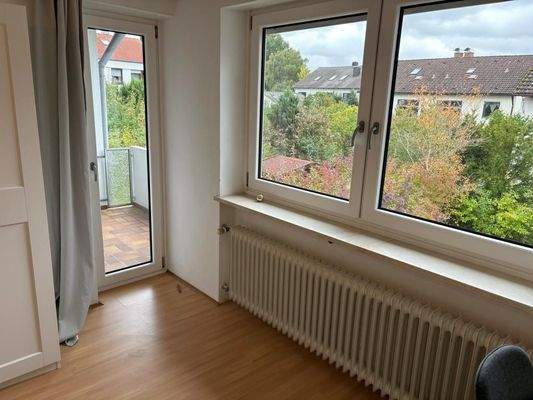 1. OG Zugang Süd-Balkon