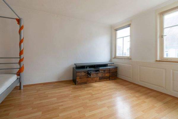 Kinder-/Schlafzimmer