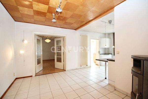 Essbereich mit Kamin