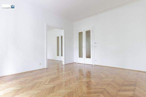 Wohn- / Esszimmer (ca. 50,30 qm)