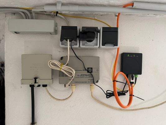 64 Anschlüsse 1.1.jpg